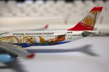 オーストリア航空 エアバス340-300 ウィーンフィルハーモニー特別塗装
